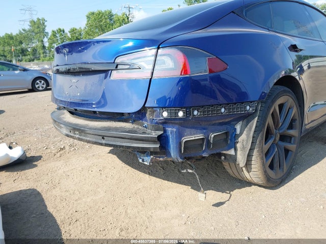 2022 Tesla Model S Dual Motor All-wheel Drive მანქანა იყიდება აუქციონზე, vin: 5YJSA1E54NF467849, აუქციონის ნომერი: 45537385
