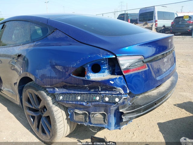 2022 Tesla Model S Dual Motor All-wheel Drive მანქანა იყიდება აუქციონზე, vin: 5YJSA1E54NF467849, აუქციონის ნომერი: 45537385