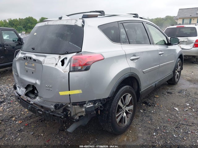 Toyota Rav4 Xle 2018 JTMRFREV2JJ235199 Image 4