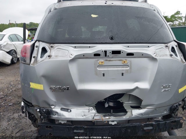 Toyota Rav4 Xle 2018 JTMRFREV2JJ235199 Image 6