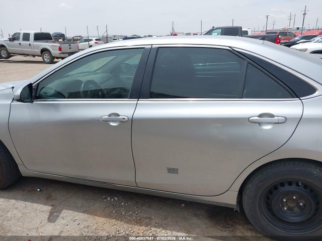 Продаж на аукціоні авто 2017 Toyota Camry Le, vin: 4T1BF1FK0HU410707, номер лоту: 45537541