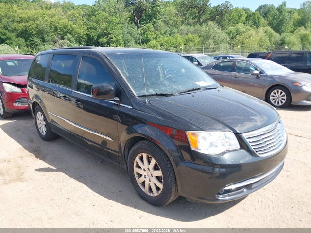 2016 Chrysler Town & Country Touring მანქანა იყიდება აუქციონზე, vin: 2C4RC1BG9GR287482, აუქციონის ნომერი: 45537650