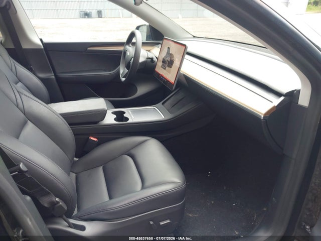Продажа на аукционе авто 2023 Tesla Model Y Awd/long Range Dual Motor All-wheel Drive, vin: 7SAYGDEE8PF978707, номер лота: 45537658