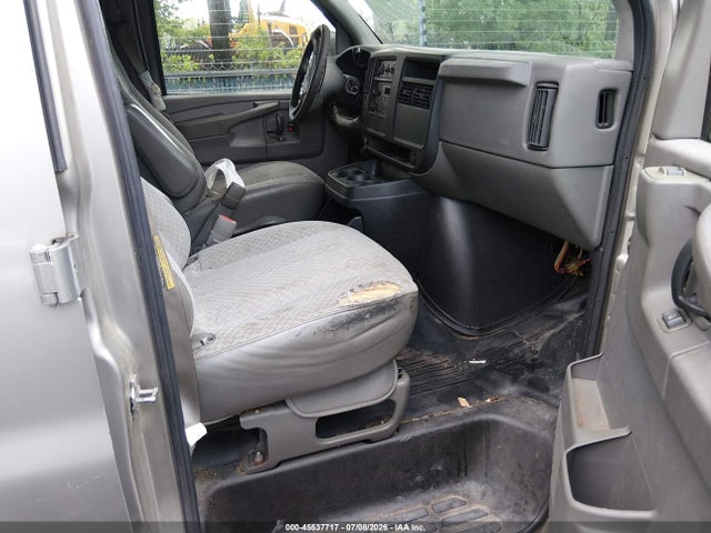 2004 Chevrolet Express მანქანა იყიდება აუქციონზე, vin: 1GCFG15T341212762, აუქციონის ნომერი: 45537717