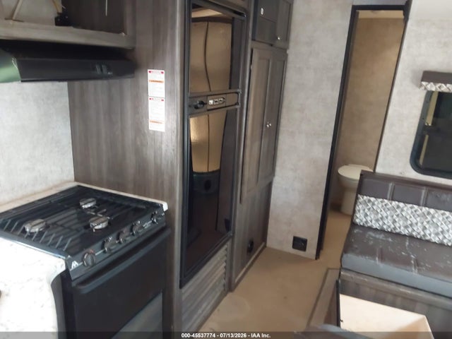 45537774 :رقم المزاد ، 58TTU302XH2025567 vin ، 2017 Highland Ridge Open Range مزاد بيع