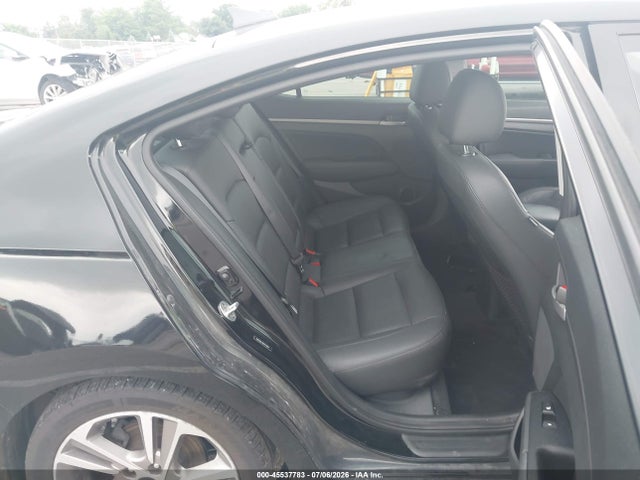 Hyundai Elantra Limited 2017 5NPD84LF6HH114844 Image 8