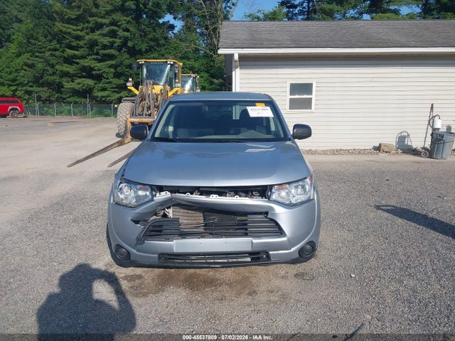 2014 Mitsubishi Outlander Es მანქანა იყიდება აუქციონზე, vin: JA4AD2A31EZ000275, აუქციონის ნომერი: 45537809