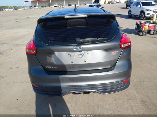 Ford FOCUS ST 2018 1FADP3L98JL331911 Image 16