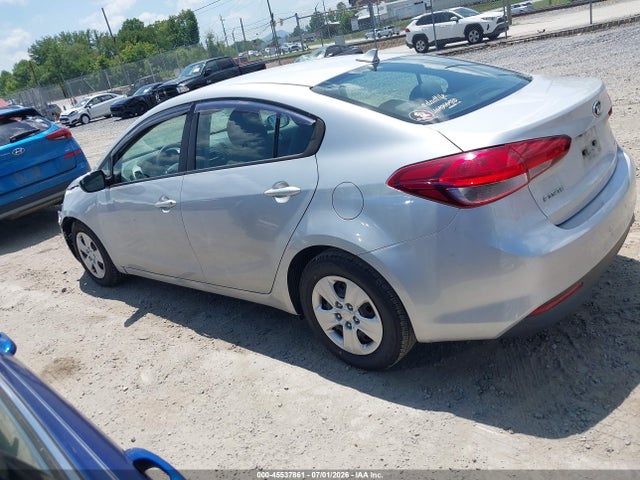 KIA FORTE LX 2017 3KPFK4A79HE093966 Image 3