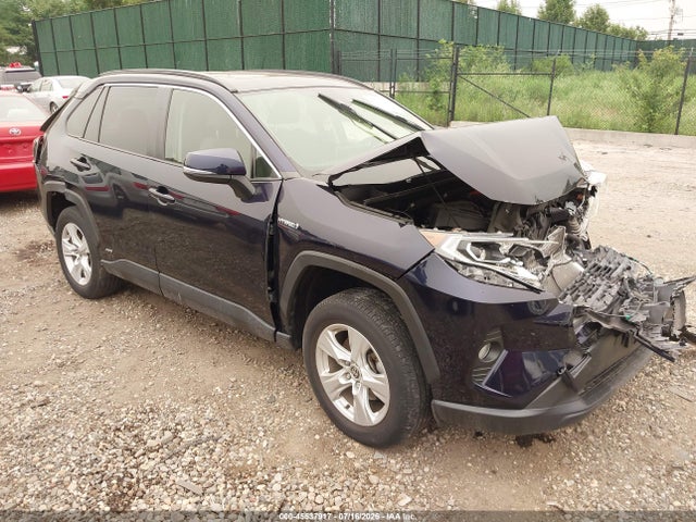 Auction sale of the 2021 Toyota Rav4 Hybrid Xle, vin: JTMRWRFV5MD126463, lot number: 45537917