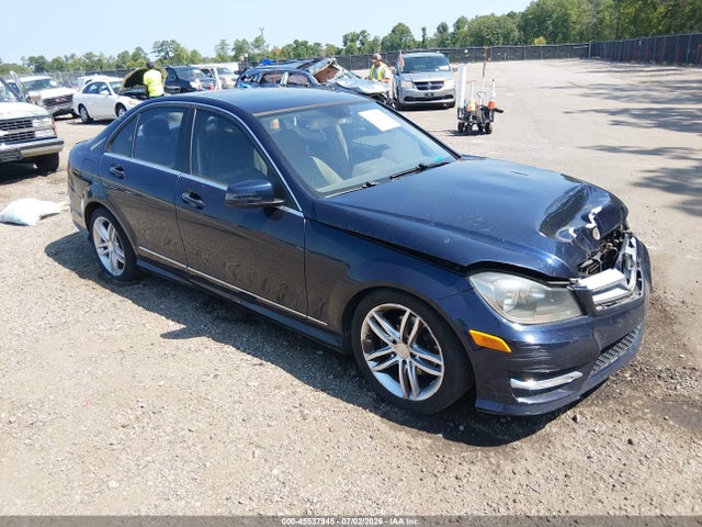 Продажа на аукционе авто 2013 Mercedes-benz C 250 Sport, vin: WDDGF4HB8DR269672, номер лота: 45537945