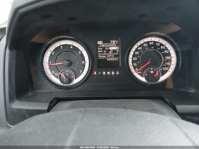 2020 Ram 1500 Classic Tradesman  4x4 6'4 Box მანქანა იყიდება აუქციონზე, vin: 1C6RR7FG0LS158901, აუქციონის ნომერი: 45537948