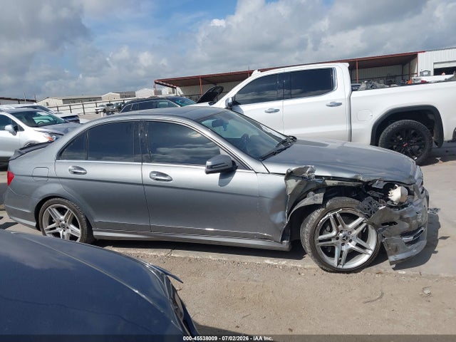 Продаж на аукціоні авто 2013 Mercedes-benz C 300 Sport 4matic, vin: WDDGF8AB3DR268317, номер лоту: 45538009