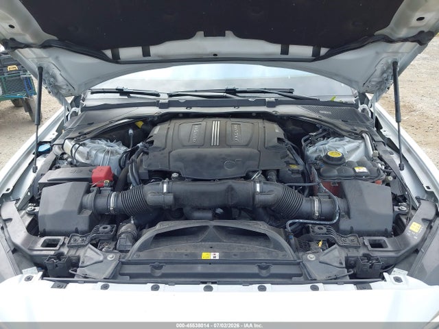 Jaguar Xe 35t First Edition 2017 SAJAN4BVXHA946619 Image 10