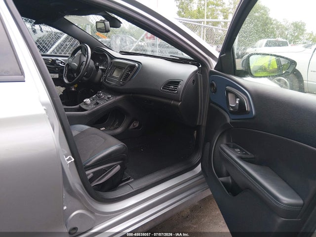 45538057 :رقم المزاد ، 1C3CCCBB9FN686060 vin ، 2015 Chrysler 200 S مزاد بيع