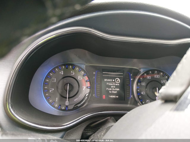 45538057 :رقم المزاد ، 1C3CCCBB9FN686060 vin ، 2015 Chrysler 200 S مزاد بيع