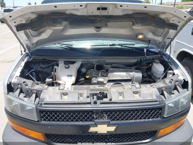 1GAWGEFG1K1287913 Chevrolet Express 2500 Ls