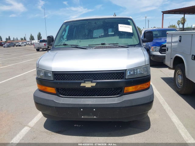 1GAWGEFG1K1287913 Chevrolet Express 2500 Ls