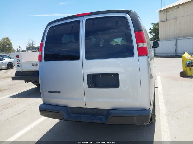 1GAWGEFG1K1287913 Chevrolet Express 2500 Ls