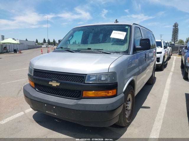 1GAWGEFG1K1287913 Chevrolet Express 2500 Ls