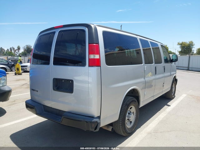 1GAWGEFG1K1287913 Chevrolet Express 2500 Ls