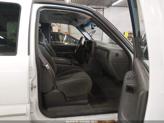 2005 Chevrolet Silverado 1500 Z71 მანქანა იყიდება აუქციონზე, vin: 2GCEK13T051185805, აუქციონის ნომერი: 45538105