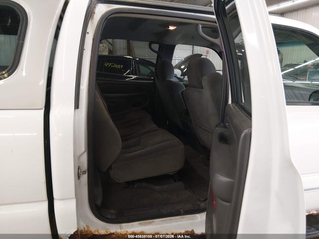 2005 Chevrolet Silverado 1500 Z71 მანქანა იყიდება აუქციონზე, vin: 2GCEK13T051185805, აუქციონის ნომერი: 45538105