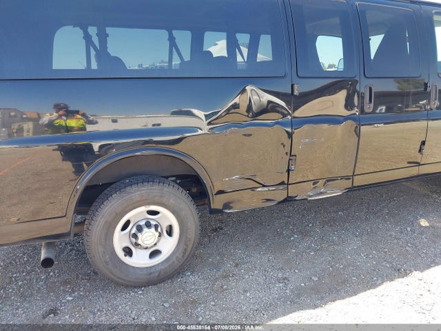 Chevrolet Express 3500 Lt 2017 1GAZGPFF1H1272594 Image 15