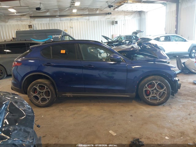 45538176 :رقم المزاد ، ZASPAKBN1N7D48797 vin ، 2022 Alfa Romeo Stelvio Ti Awd مزاد بيع