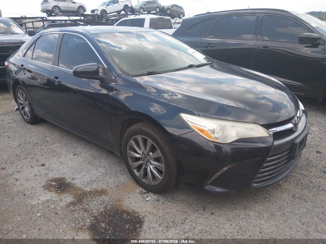 45538192 :رقم المزاد ، 4T1BF1FKXHU288261 vin ، 2017 Toyota Camry Xle مزاد بيع