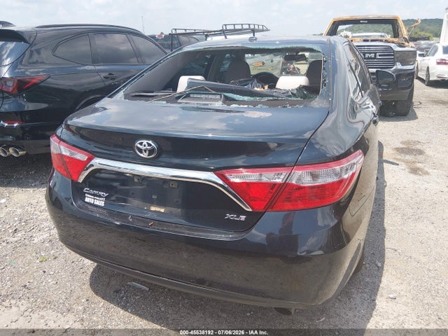 45538192 :رقم المزاد ، 4T1BF1FKXHU288261 vin ، 2017 Toyota Camry Xle مزاد بيع