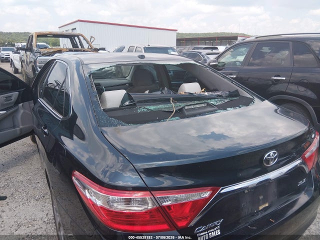 45538192 :رقم المزاد ، 4T1BF1FKXHU288261 vin ، 2017 Toyota Camry Xle مزاد بيع