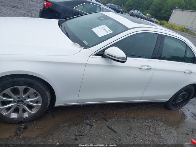 2017 Mercedes-benz E 300 4matic მანქანა იყიდება აუქციონზე, vin: WDDZF4KBXHA066255, აუქციონის ნომერი: 45538199