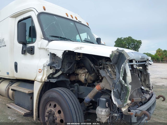 2016 Freightliner Cascadia 125 მანქანა იყიდება აუქციონზე, vin: 3AKJGLD56GSGV0838, აუქციონის ნომერი: 45538244