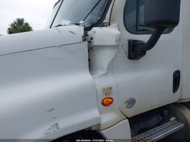 2016 Freightliner Cascadia 125 მანქანა იყიდება აუქციონზე, vin: 3AKJGLD56GSGV0838, აუქციონის ნომერი: 45538244