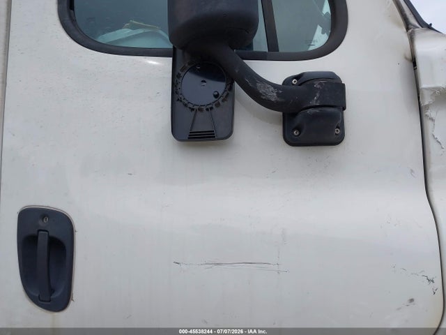 2016 Freightliner Cascadia 125 მანქანა იყიდება აუქციონზე, vin: 3AKJGLD56GSGV0838, აუქციონის ნომერი: 45538244