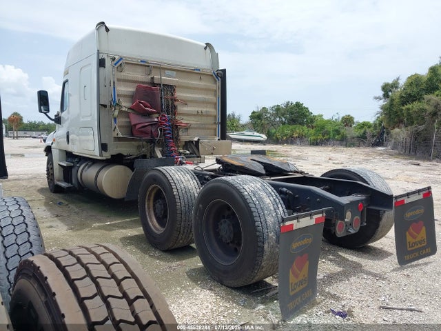 2016 Freightliner Cascadia 125 მანქანა იყიდება აუქციონზე, vin: 3AKJGLD56GSGV0838, აუქციონის ნომერი: 45538244