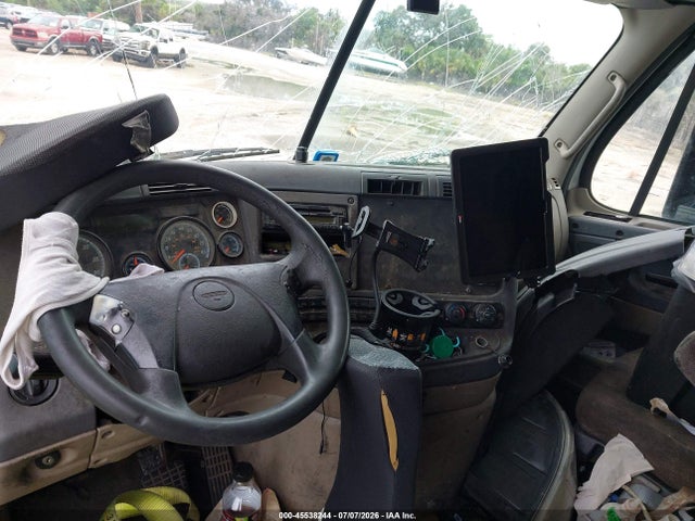 2016 Freightliner Cascadia 125 მანქანა იყიდება აუქციონზე, vin: 3AKJGLD56GSGV0838, აუქციონის ნომერი: 45538244