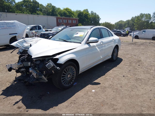 Aukcja sprzedaży 2015 Mercedes-benz C 300 Luxury 4matic, vin: 55SWF4KB5FU061657, numer aukcji: 45538245