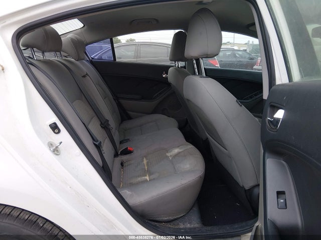 Продажа на аукционе авто 2015 Kia Forte Lx, vin: KNAFX4A69F5281725, номер лота: 45538276