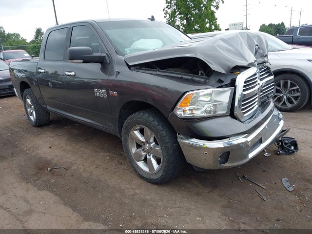 45538286 :رقم المزاد ، 3C6RR7LT1HG784571 vin ، 2017 Ram 1500 Big Horn  4x4 5'7 Box مزاد بيع