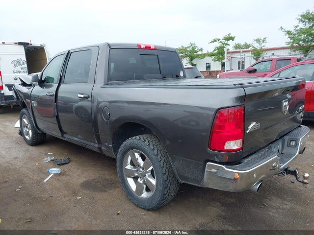 45538286 :رقم المزاد ، 3C6RR7LT1HG784571 vin ، 2017 Ram 1500 Big Horn  4x4 5'7 Box مزاد بيع