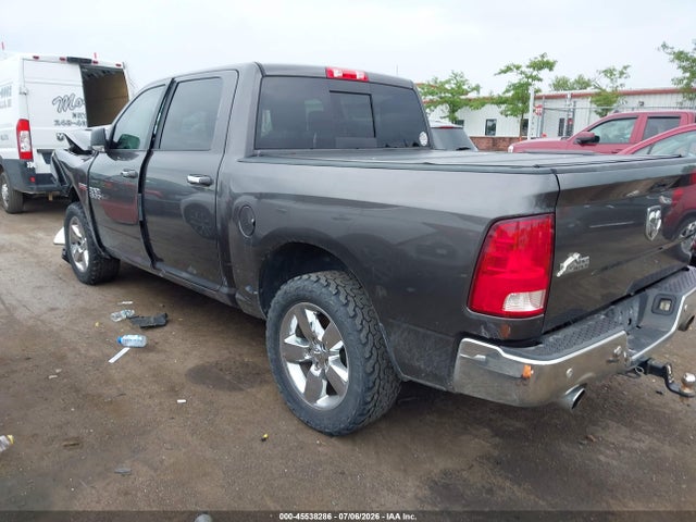 45538286 :رقم المزاد ، 3C6RR7LT1HG784571 vin ، 2017 Ram 1500 Big Horn  4x4 5'7 Box مزاد بيع