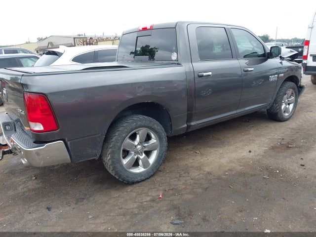 45538286 :رقم المزاد ، 3C6RR7LT1HG784571 vin ، 2017 Ram 1500 Big Horn  4x4 5'7 Box مزاد بيع