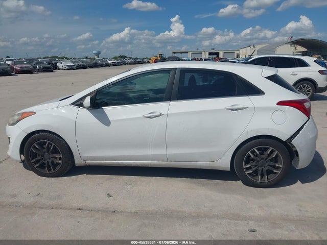 Hyundai ELANTRA GT 2016 KMHD35LH4GU323621 Image 14