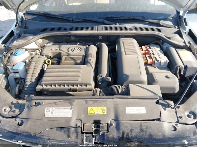 Auction sale of the 2013 Volkswagen Jetta Hybrid Sel Premium, vin: 3VW637AJ2DM284510, lot number: 45538441