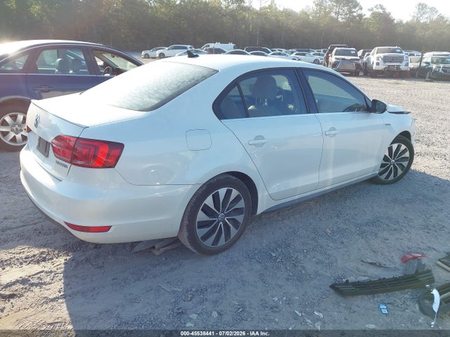 Auction sale of the 2013 Volkswagen Jetta Hybrid Sel Premium, vin: 3VW637AJ2DM284510, lot number: 45538441