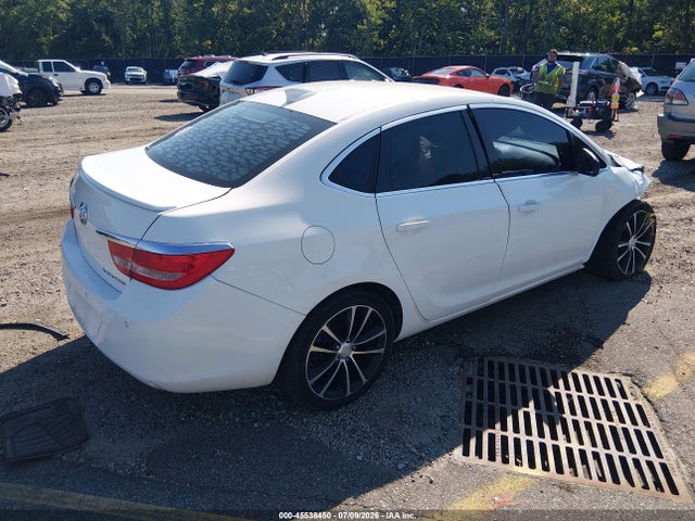2017 Buick Verano Sport Touring მანქანა იყიდება აუქციონზე, vin: 1G4PR5SK9H4113767, აუქციონის ნომერი: 45538450