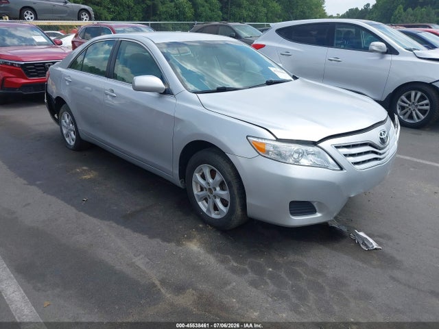 45538461 :رقم المزاد ، 4T1BF3EK1AU077517 vin ، 2010 Toyota Camry Le مزاد بيع