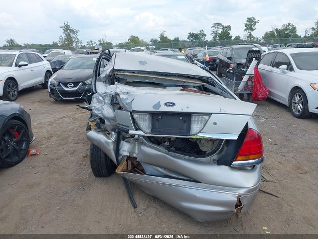 Продажа на аукционе авто 2003 Ford Crown Victoria Lx, vin: 2FAFP74W23X223844, номер лота: 45538497
